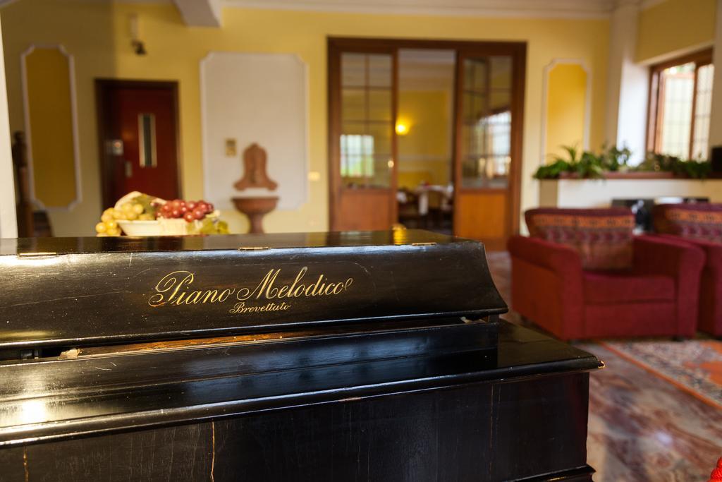 Hotel Ricordo Du Parc Tabiano Terme Buitenkant foto