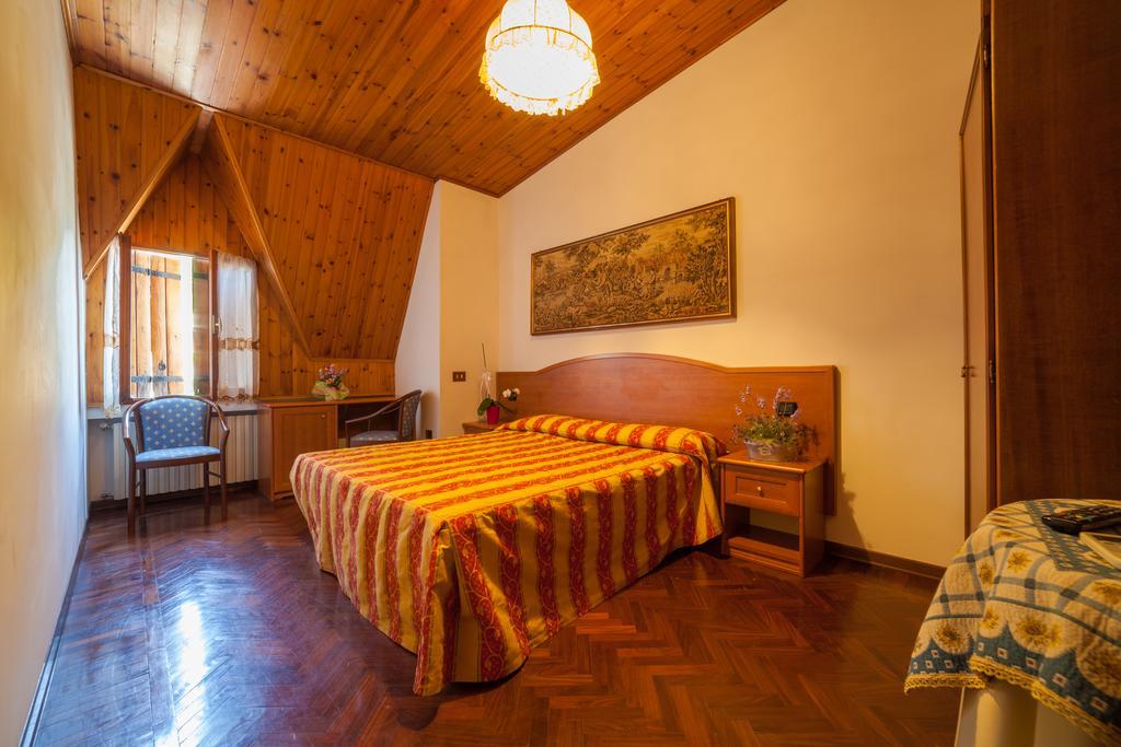 Hotel Ricordo Du Parc Tabiano Terme Buitenkant foto
