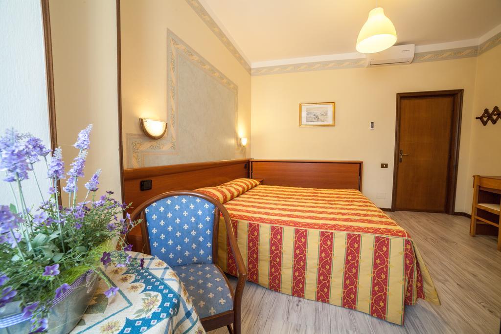 Hotel Ricordo Du Parc Tabiano Terme Buitenkant foto