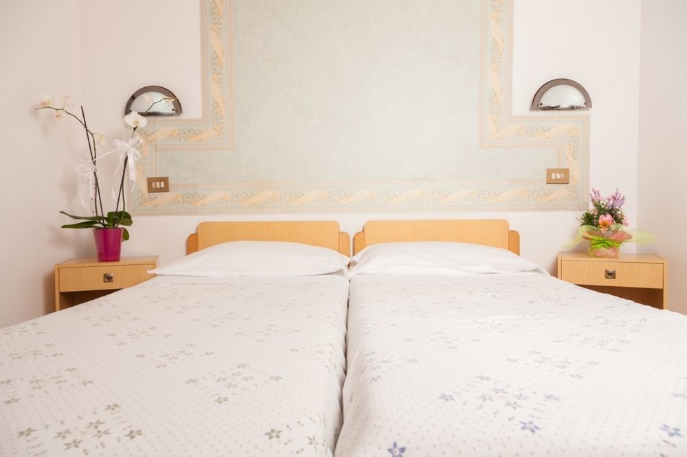 Hotel Ricordo Du Parc Tabiano Terme Buitenkant foto
